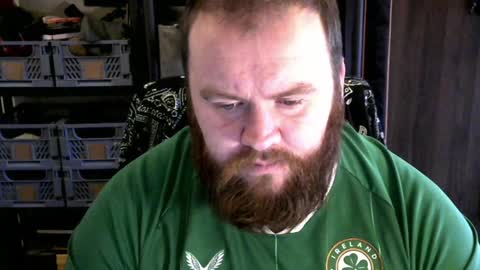 Snapshot of irishdaddy24 chatting on 24, 1, 2025 twitter theirishman205 online show from 24, 1, 2025