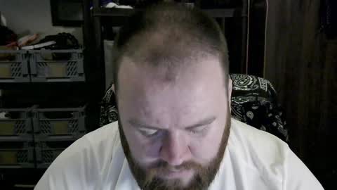 Snapshot of irishdaddy24 chatting on 15, 2, 2025 twitter theirishman205 online show from 15, 2, 2025