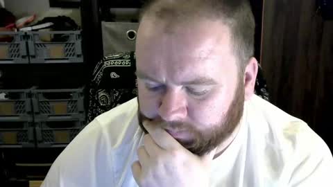 Snapshot of irishdaddy24 chatting on 15, 2, 2025 twitter theirishman205 online show from 15, 2, 2025