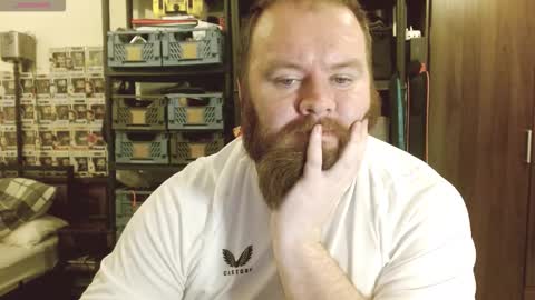 Snapshot of irishdaddy24 chatting on 11, 9, 2025 twitter theirishman205 online show from 11, 9, 2025