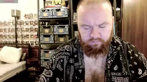 Snapshot of irishdaddy24 chatting on 21, 9, 2025 twitter theirishman205 online show from 21, 9, 2025