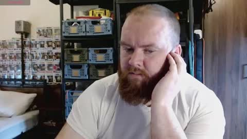 Snapshot of irishdaddy24 chatting on 27, 9, 2025 twitter theirishman205 online show from 27, 9, 2025