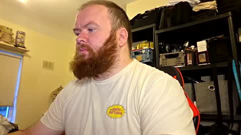 Snapshot of irishdaddy24 chatting on 12, 10, 2025 twitter theirishman205 online show from 12, 10, 2025