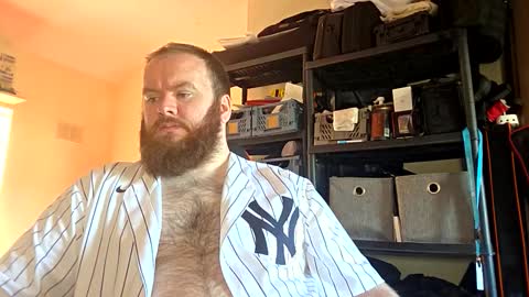 Snapshot of irishdaddy24 chatting on 2, 11, 2025 twitter theirishman205 online show from 2, 11, 2025