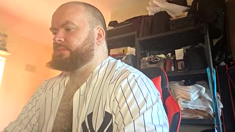 Snapshot of irishdaddy24 chatting on 10, 11, 2025 twitter theirishman205 online show from 10, 11, 2025