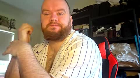 Snapshot of irishdaddy24 chatting on 15, 11, 2025 twitter theirishman205 online show from 15, 11, 2025