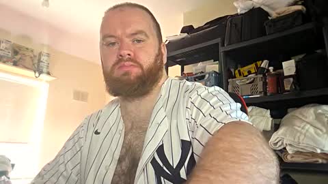 Snapshot of irishdaddy24 chatting on 23, 11, 2025 twitter theirishman205 online show from 23, 11, 2025