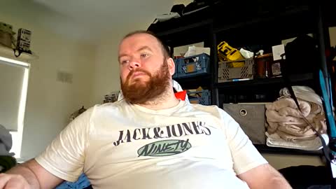 Snapshot of irishdaddy24 chatting on 30, 11, 2025 twitter theirishman205 online show from 30, 11, 2025