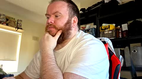 Snapshot of irishdaddy24 chatting on 15, 12, 2025 twitter theirishman205 online show from 15, 12, 2025