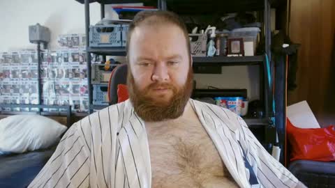 Snapshot of irishdaddy24 chatting on 8, 4, 2026 twitter theirishman205 online show from 8, 4, 2026