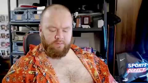 Snapshot of irishdaddy24 chatting on 18, 6, 2026 twitter theirishman205 online show from 18, 6, 2026