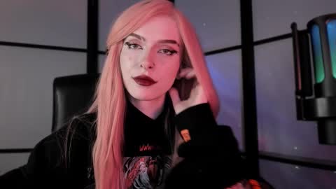 Miss Iris Fansly Miss Iris new inst.  online show from 21, 2, 2025