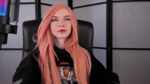 Miss Iris Fansly Miss Iris new inst.  online show from 24, 2, 2025