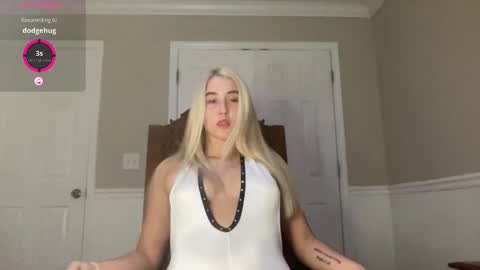 Irispink1 online show from 22, 10, 2025