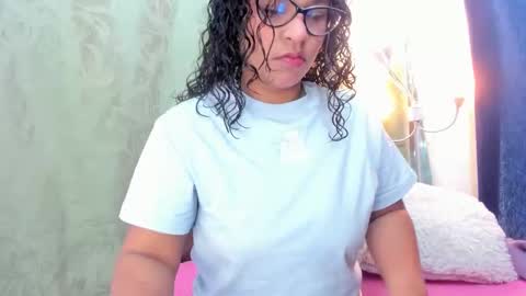 Snapshot of iriss_25 chatting on 18, 2, 2025 iris online show from 18, 2, 2025