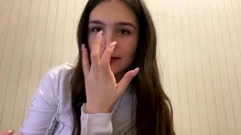 irisss31 online show from 10, 1, 2025