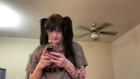 irissweets online show from 3, 3, 2025