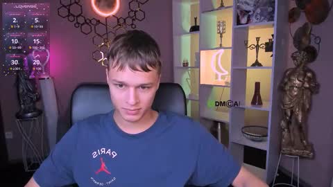 Snapshot of iron_fang1 chatting on 17, 10, 2025 iron online show from 17, 10, 2025