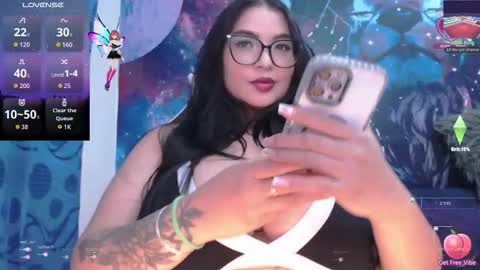 Snapshot of is_candy_west_ chatting on 25, 9, 2025 Dani online show from 25, 9, 2025