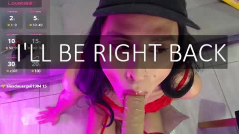 Isabella Hall online show from 4, 2, 2025