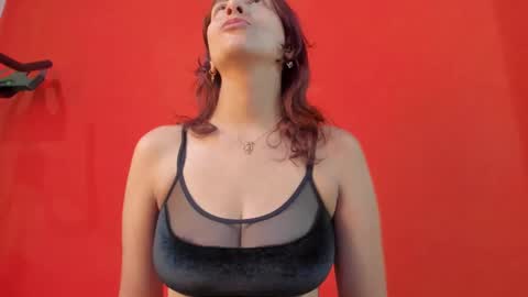 Snapshot of isa_kis_1 chatting on 12, 2, 2025 Isabella online show from 12, 2, 2025