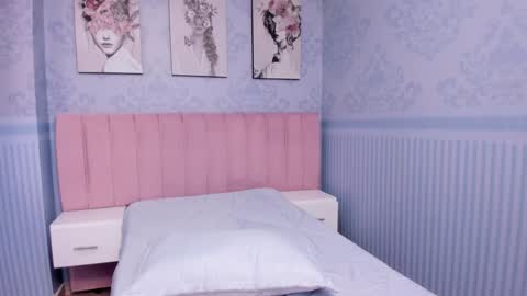    online show from 8, 1, 2025