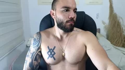 Snapshot of isaac_carter chatting on 7, 1, 2026 Isaac carter online show from 7, 1, 2026