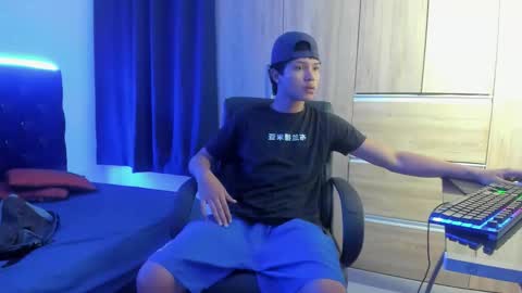 isaac_master77 online show from 2, 11, 2025