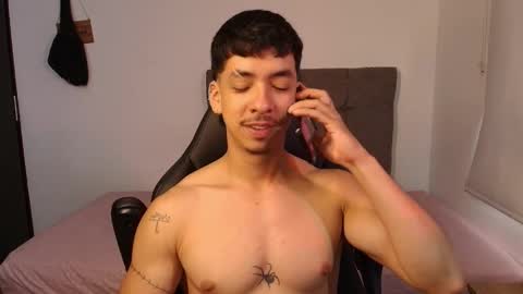 Snapshot of isaac_sttone01 chatting on 23, 5, 2026 muscle isaac online show from 23, 5, 2026
