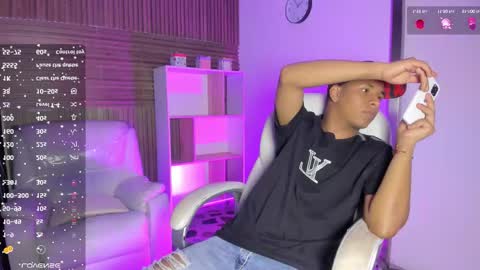 Snapshot of isaacblack_ chatting on 16, 9, 2025 IsaacBlack online show from 16, 9, 2025