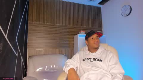 Snapshot of isaacblack_ chatting on 22, 9, 2025 IsaacBlack online show from 22, 9, 2025