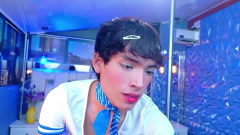 isaacnova online show from 2, 5, 2026