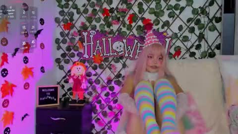 Snapshot of isabel_jamess chatting on 31, 10, 2025 Isa online show from 31, 10, 2025