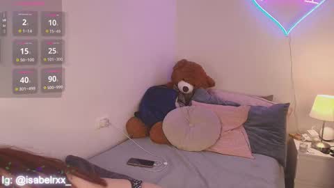 Snapshot of isabel_roux chatting on 15, 9, 2025 Isabel online show from 15, 9, 2025