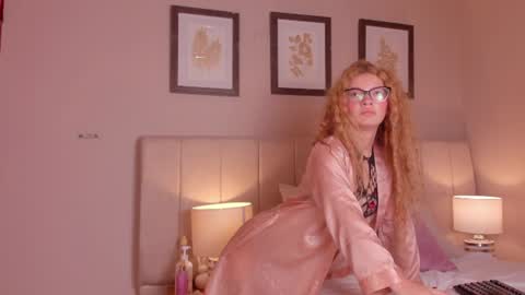 isabela__x online show from 16, 7, 2026