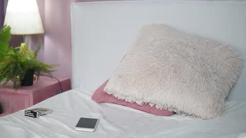 Snapshot of isabelamber chatting on 27, 11, 2025 Isabel online show from 27, 11, 2025