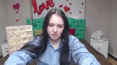 IsabelBlackberry online show from 5, 3, 2026