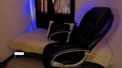 Snapshot of isabelitha chatting on 2, 10, 2025 isabella online show from 2, 10, 2025