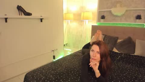 IsabelKiss online show from 10, 11, 2025