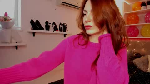 IsabelKiss online show from 4, 2, 2026