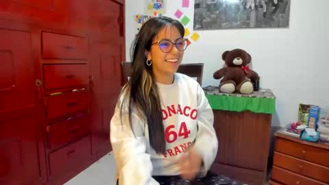 Snapshot of isabella22_1 chatting on 15, 1, 2025 Isabella22 1 online show from 15, 1, 2025