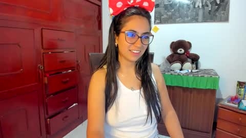 Snapshot of isabella22_1 chatting on 19, 1, 2025 Isabella22 1 online show from 19, 1, 2025
