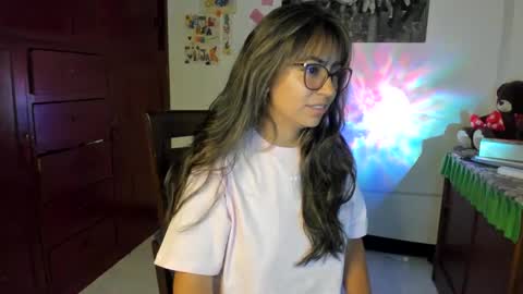 Snapshot of isabella22_1 chatting on 6, 2, 2025 Isabella22 1 online show from 6, 2, 2025