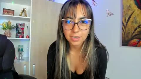 Snapshot of isabella22_1 chatting on 17, 2, 2025 Isabella22 1 online show from 17, 2, 2025