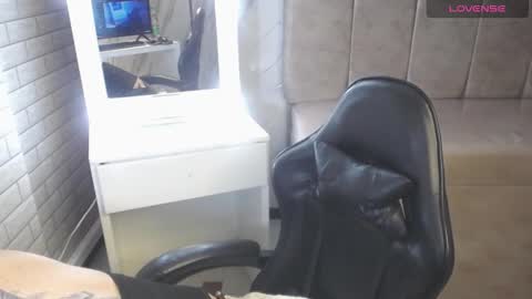 Hi Stream 800am to 200pm online show from 23, 3, 2026