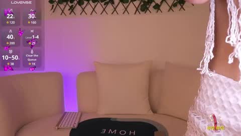 Isabella online show from 13, 1, 2025