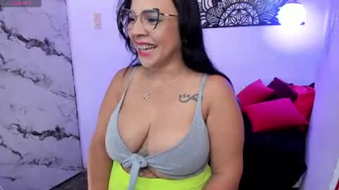 Snapshot of isabella_diprinzio chatting on 6, 8, 2026 Isabella Di Prinzio online show from 6, 8, 2026