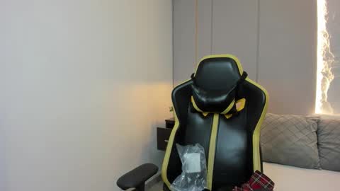 Isabel florez online show from 17, 3, 2026