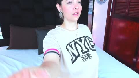 Snapshot of isabella_queen8 chatting on 21, 1, 2025 Isabella Your Queen online show from 21, 1, 2025