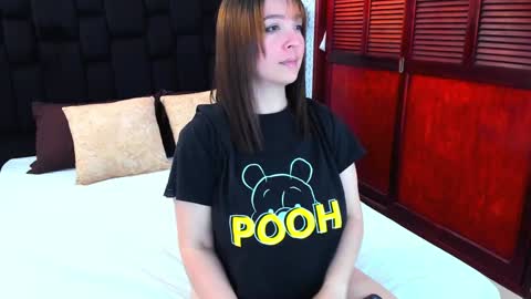 Snapshot of isabella_queen8 chatting on 8, 2, 2025 Isabella Your Queen online show from 8, 2, 2025